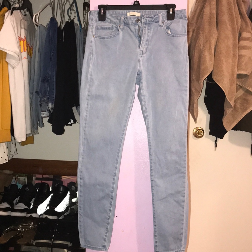 Light blue medium waist jeans